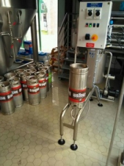 Keg-cleaning